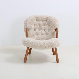 Arctander Clam Chair Beige Grey Real Sheepskin