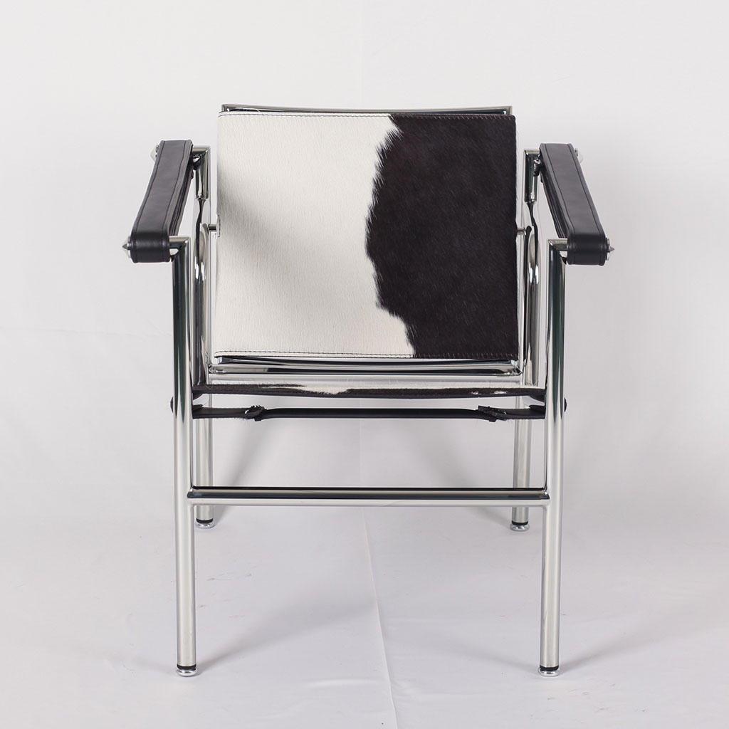 LC1 Armchair Black and white cowhide