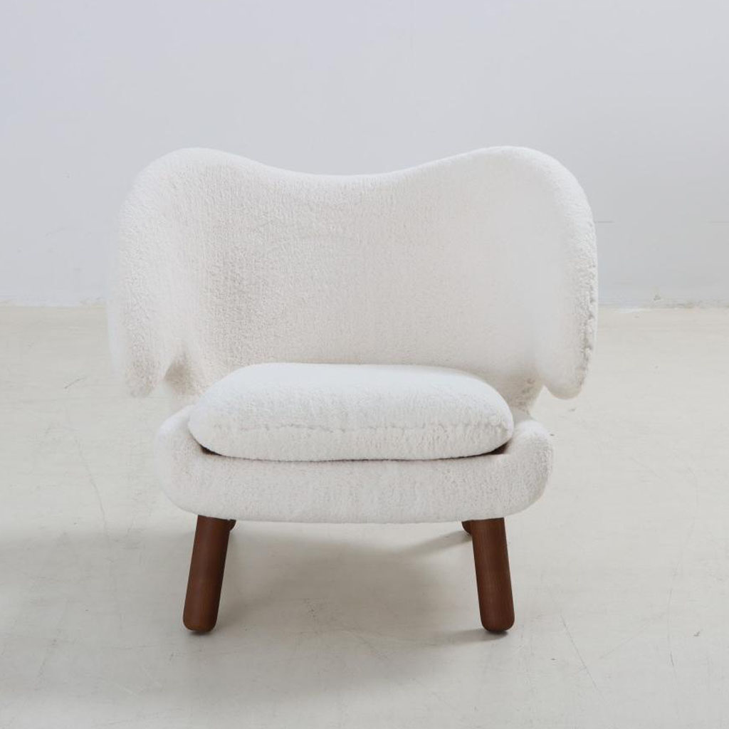 Pelican Chair Snow White Sherpa