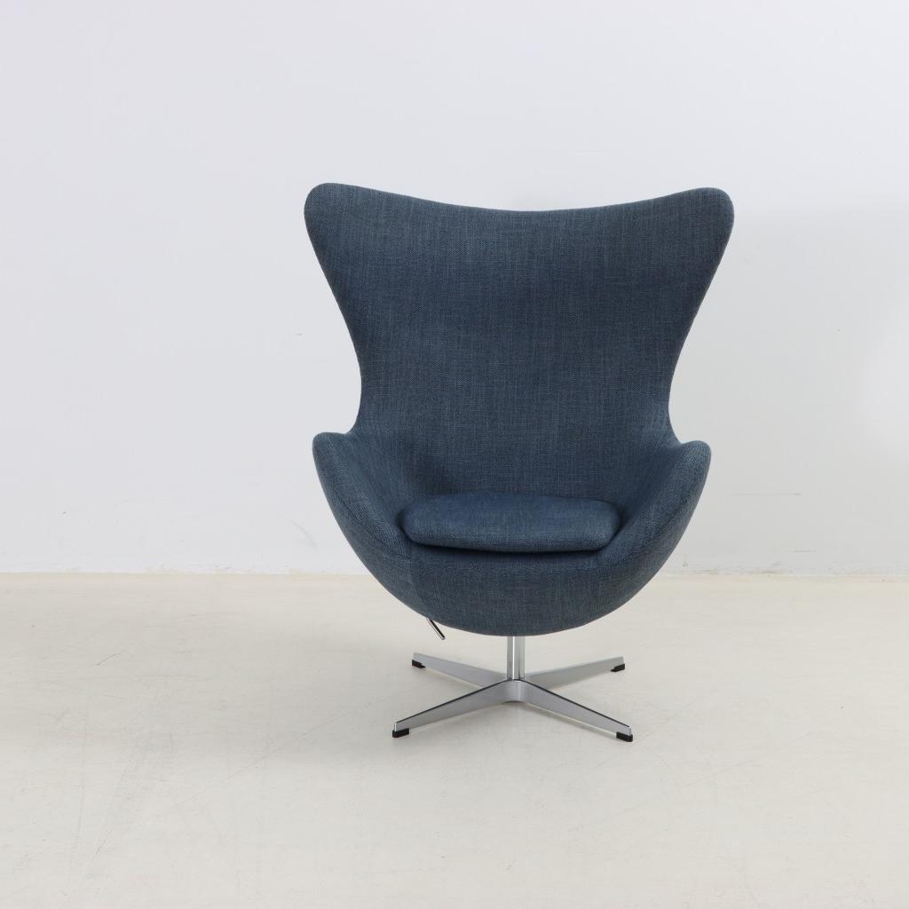 Egg Chair Navy Blue Chenille